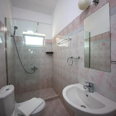 Noemi'S Hotel Ksamil Hotel 3*