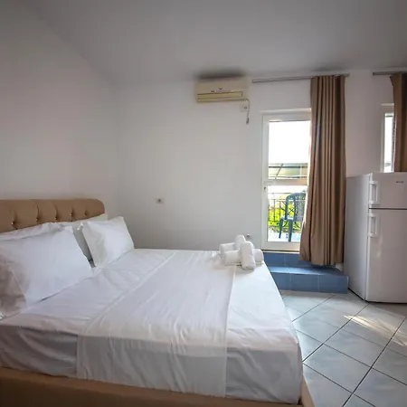 Noemi'S Hotel Ksamil 3*
