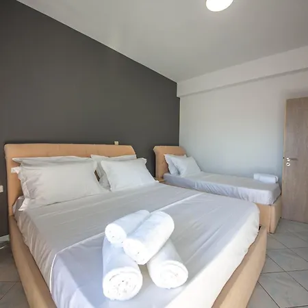 Noemi's 3* קסאמיל